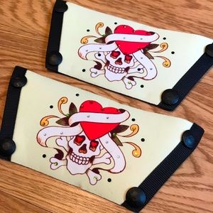 6/$20 Onesole “L” TOPPERS Day of the Dead Skull, Heart, Rhinestones, EUC